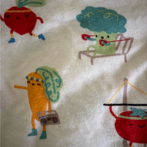 Angel Dear Kids Playful Veggie Print Blanket - Picture 1 of 3